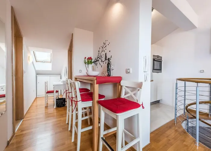 Open View Apartment *